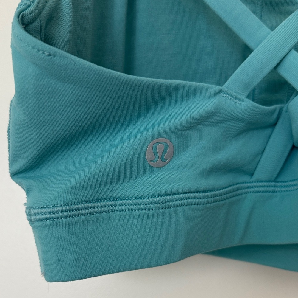 lululemon athletica Energy Bra Medium- Support B-D Cups - Picture 4 of 5